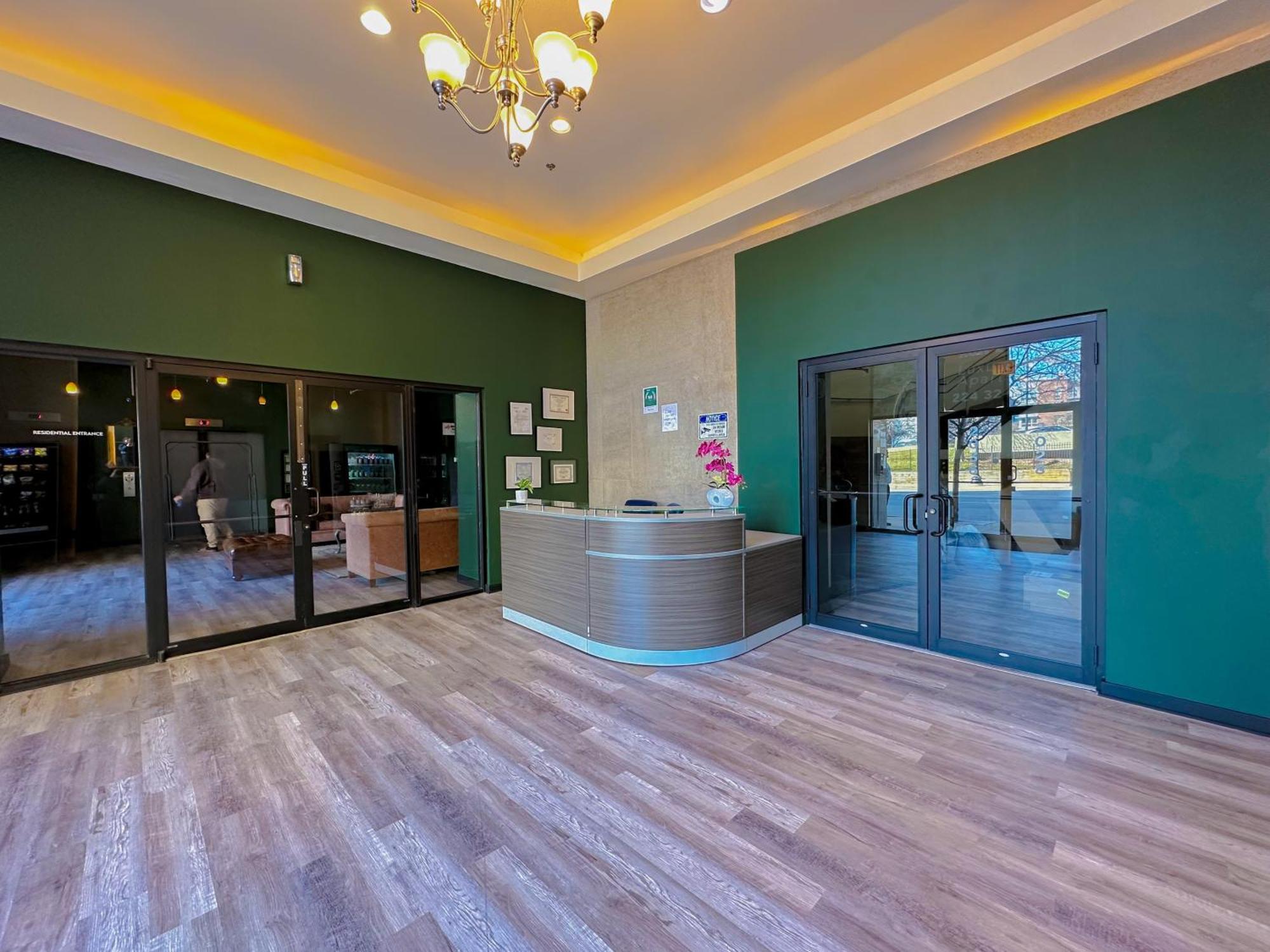 Modern 2Br Loft With Amazing City Skyline View And Optional Parking For 8 Guests Near Mccormick Place And Soldier Field 시카고 외부 사진